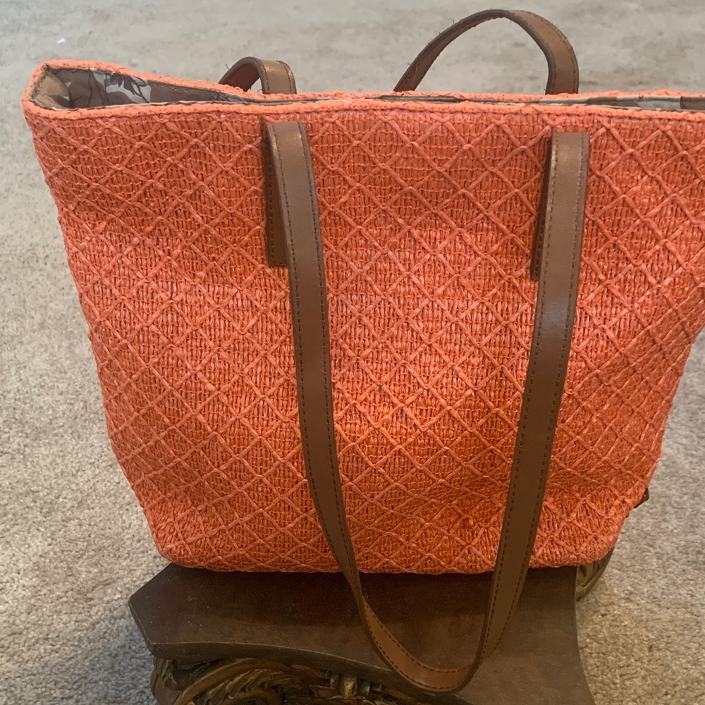 Nine West Coral Raffia Tote Purse & Brown Shoulder Handles with Mirror Case EUC